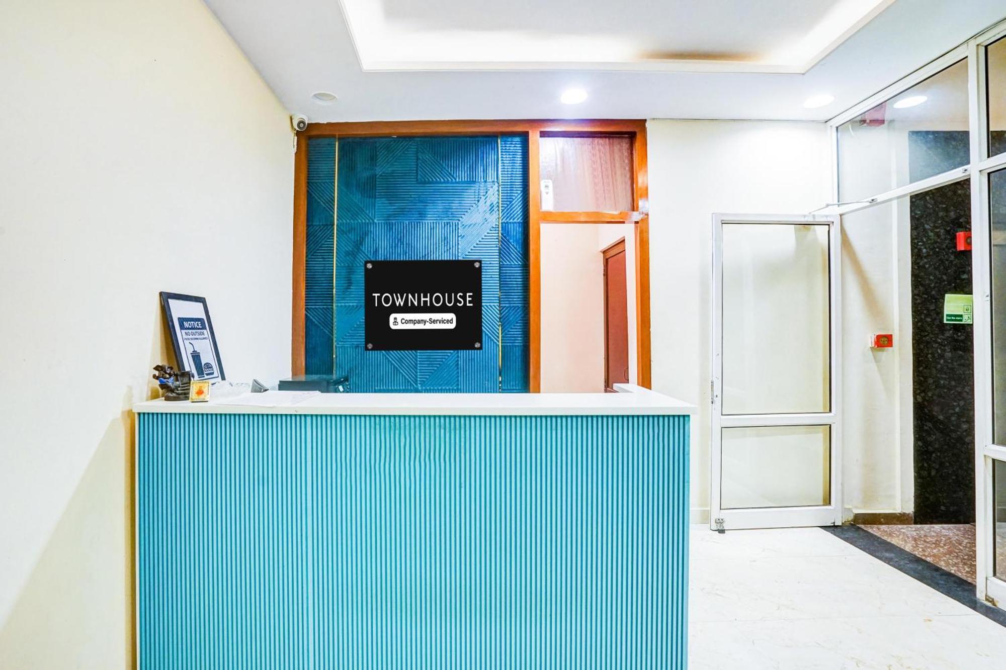 Super Townhouse Jagatpura Hotel ชัยปุระ ภายนอก รูปภาพ
