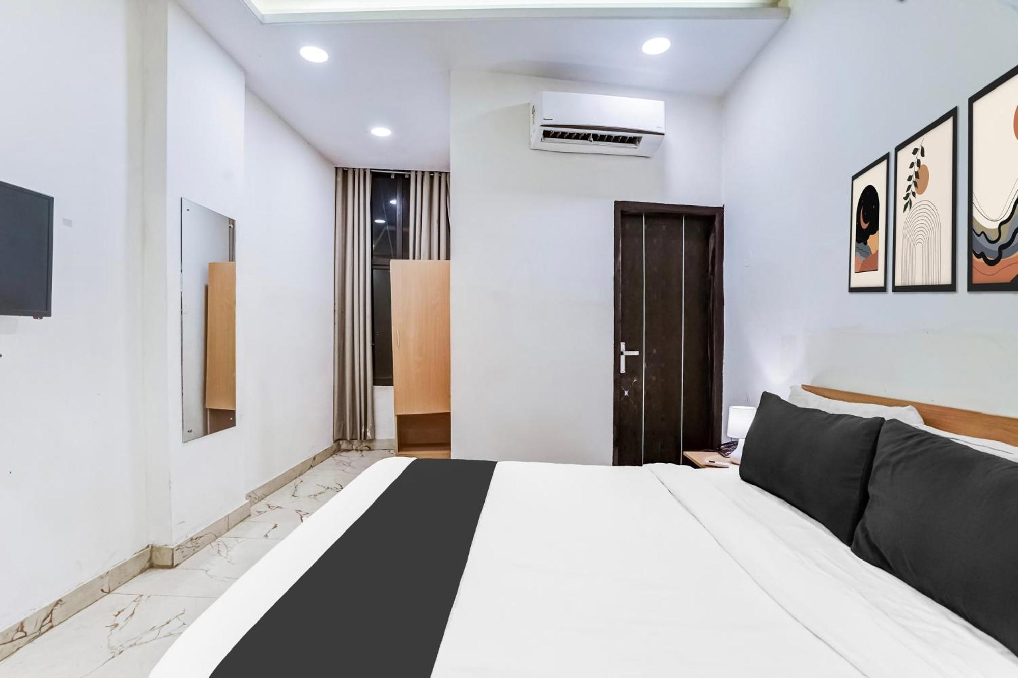 Super Townhouse Jagatpura Hotel ชัยปุระ ภายนอก รูปภาพ